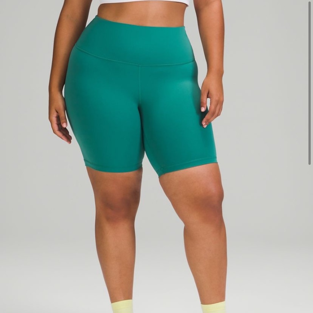 NWT- Lululemon Wunder Train HR Short 8”